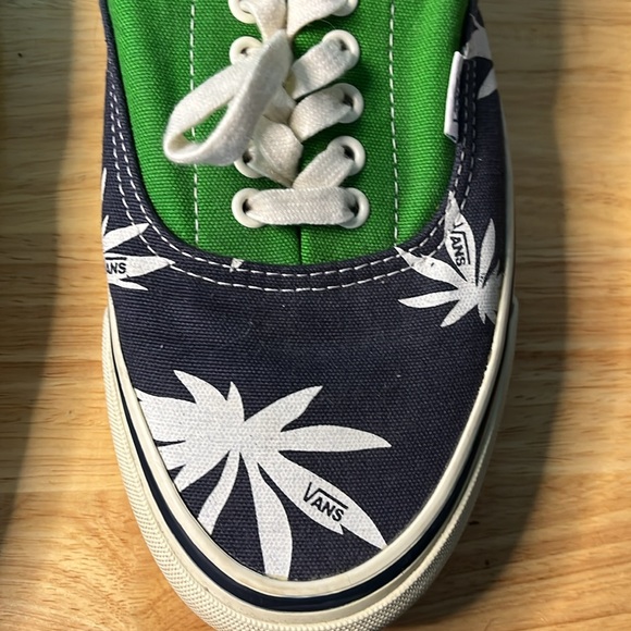 2 pair Vans: Green &navy palm trees and Yellow blue olive purple and black patch - Picture 3 of 14